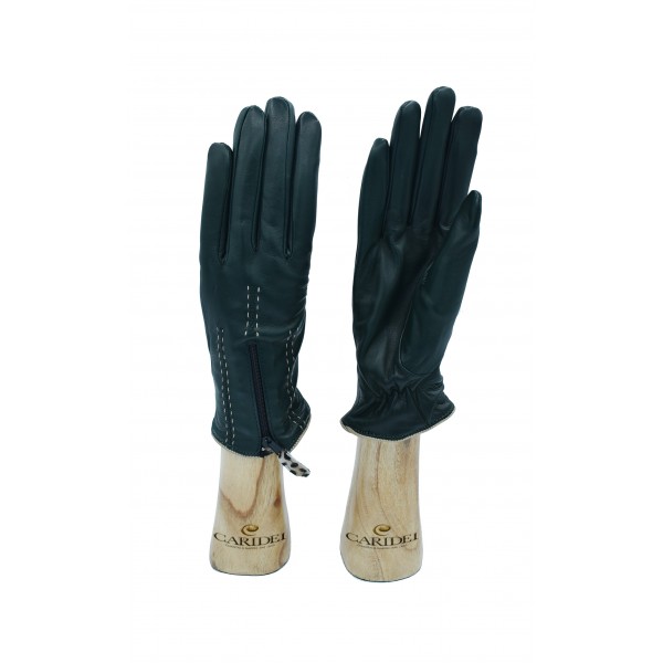 Guanto donna in vera pelle nappa foderato cashmere con profilo maculato sul dorso.
